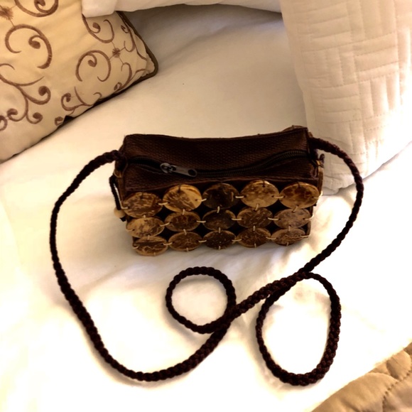 Coconut sling shoulder bag - Picture 3 of 4